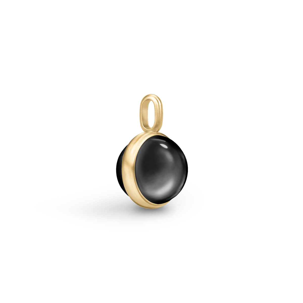 Prime Pendant i guld med sort cabochonslebet krystal, set fra siden