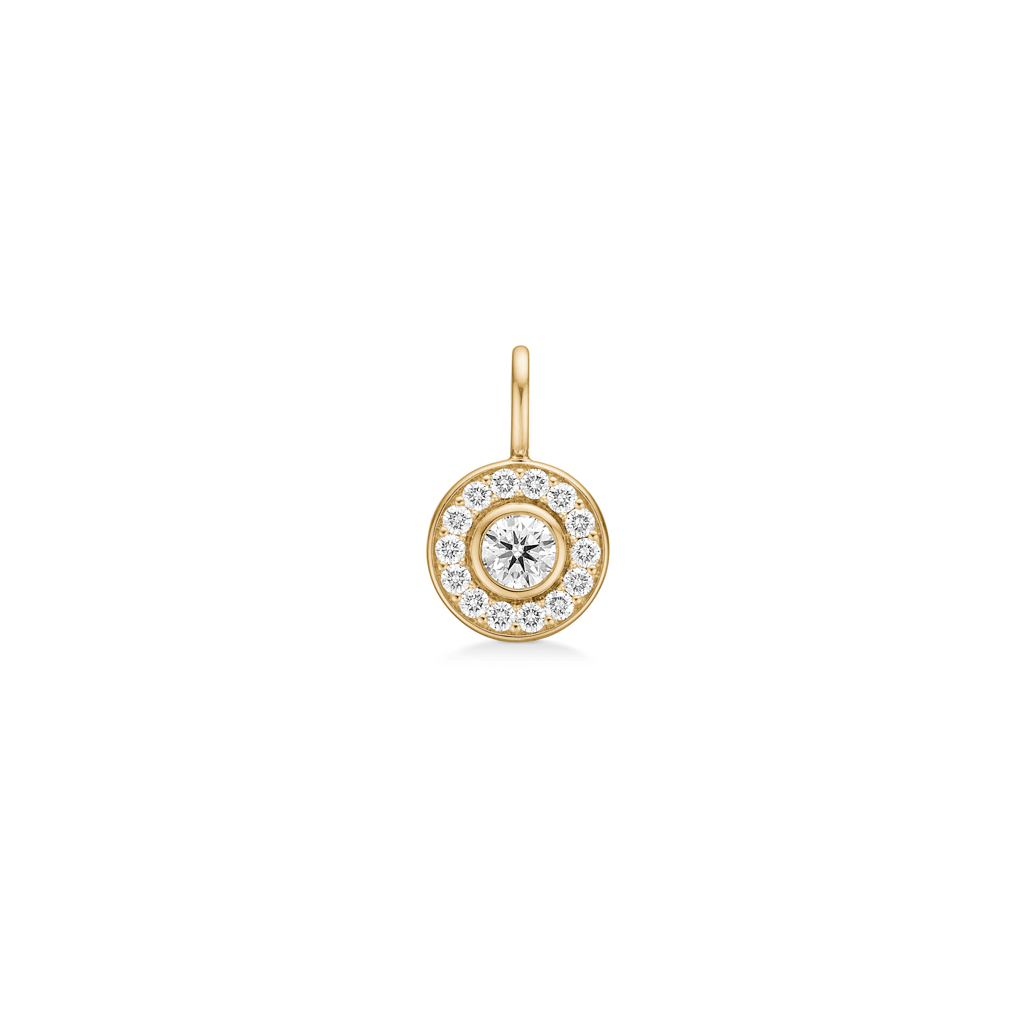 Heritage Pendant i 18K guld med rund diamant omkranset af pavésatte diamanter, studiofoto