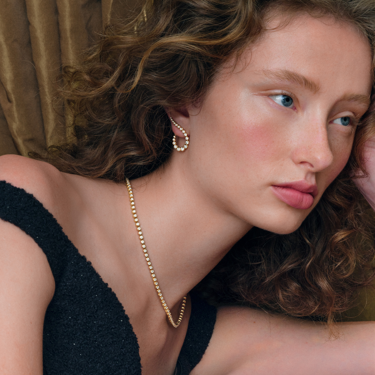 Lumi Swan Earrings