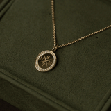 Medallion Necklace F-G/VS brilliant cut diamonds