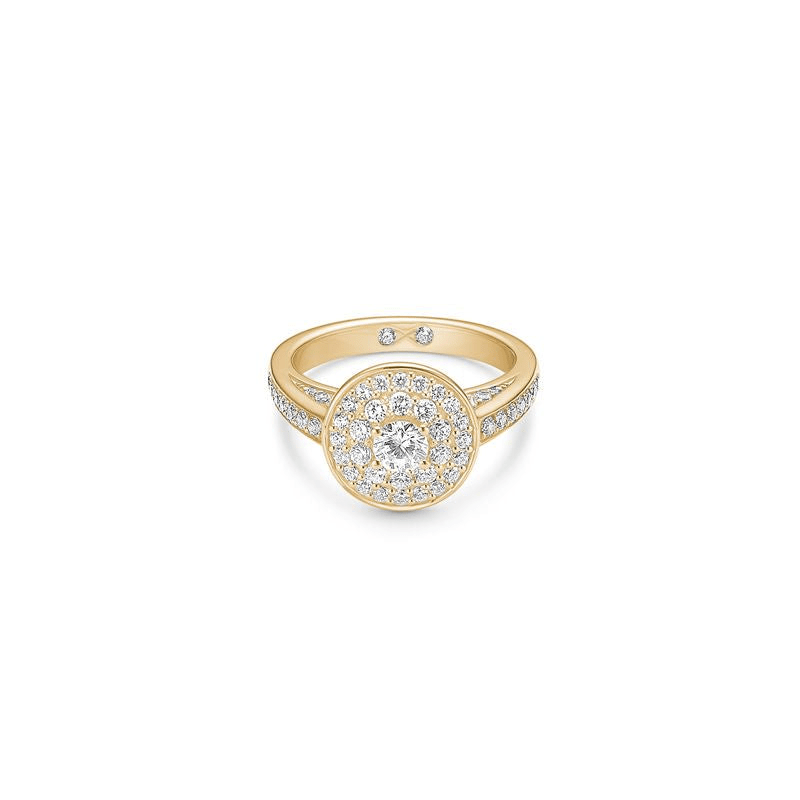 Eternity Diamond forlovelsesring 1,29 ct. fra Julie Sandlau i 18 karat guld med stor diamant omkranset af dobbelt diamanthalo.